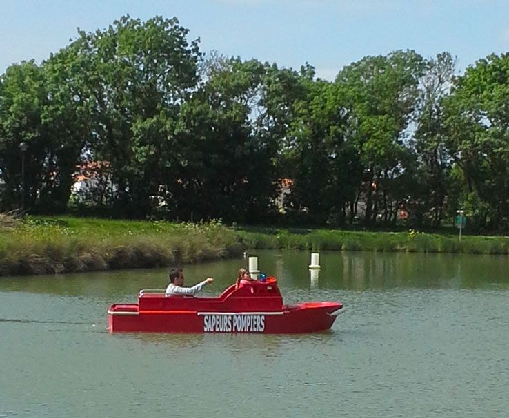 bateau-de-pompier.jpg